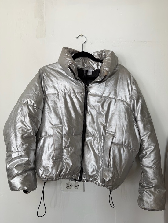 H&M Jackets & Blazers - H&M Silver Metallic Quilted Puffer Jacket